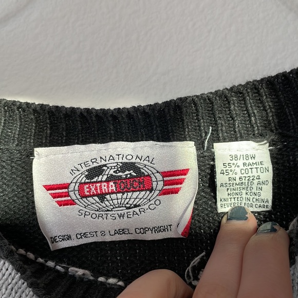 Vintage EXTRA TOUCH International Sportswear Co sweater - Picture 2 of 3